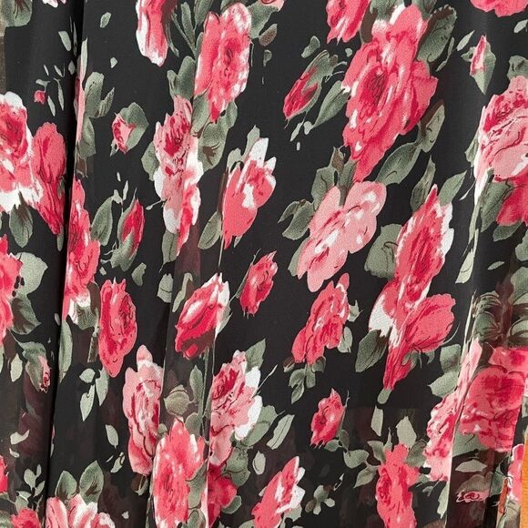 Forever 21 chiffon maxi skirt with high side slits and shorts underneath ,  XS. - Picture 5 of 6